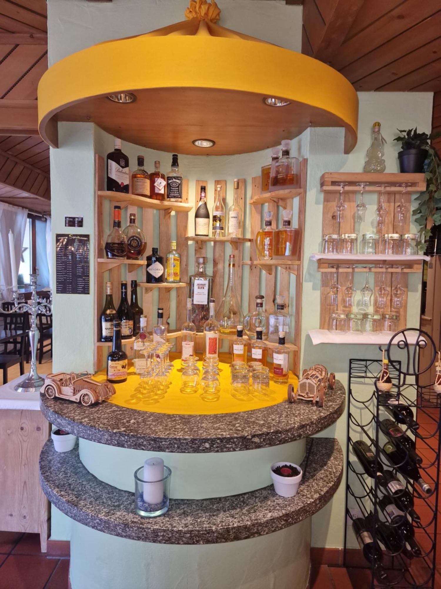 Alpha Hotel 3*
